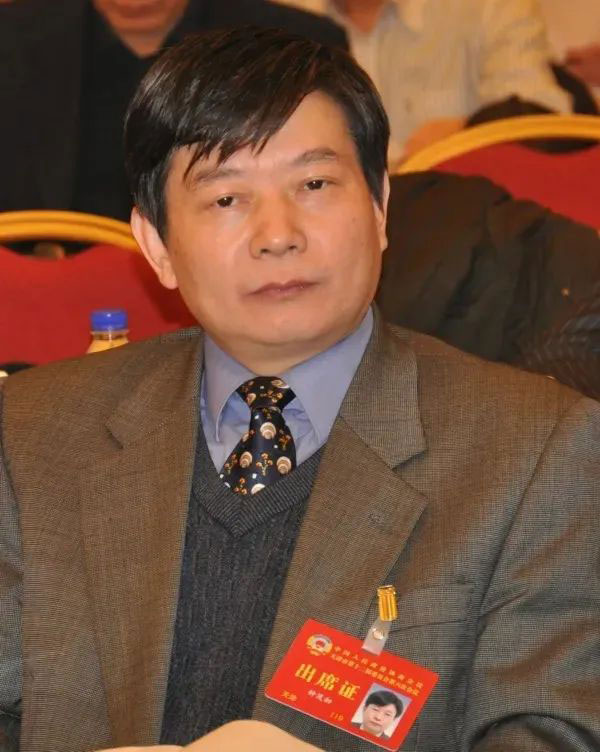 全國政協委員鐘茂初.jpg
